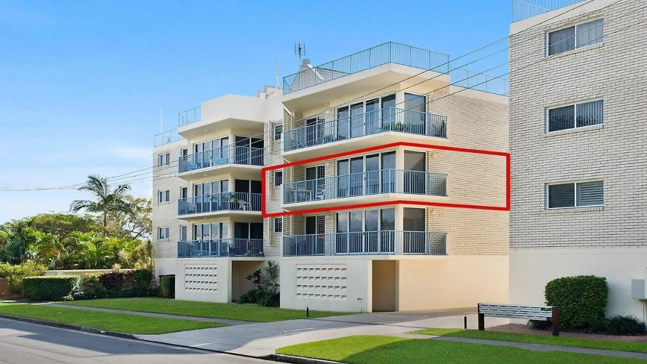 Windbourne Unit 4 Golden Beach Qld